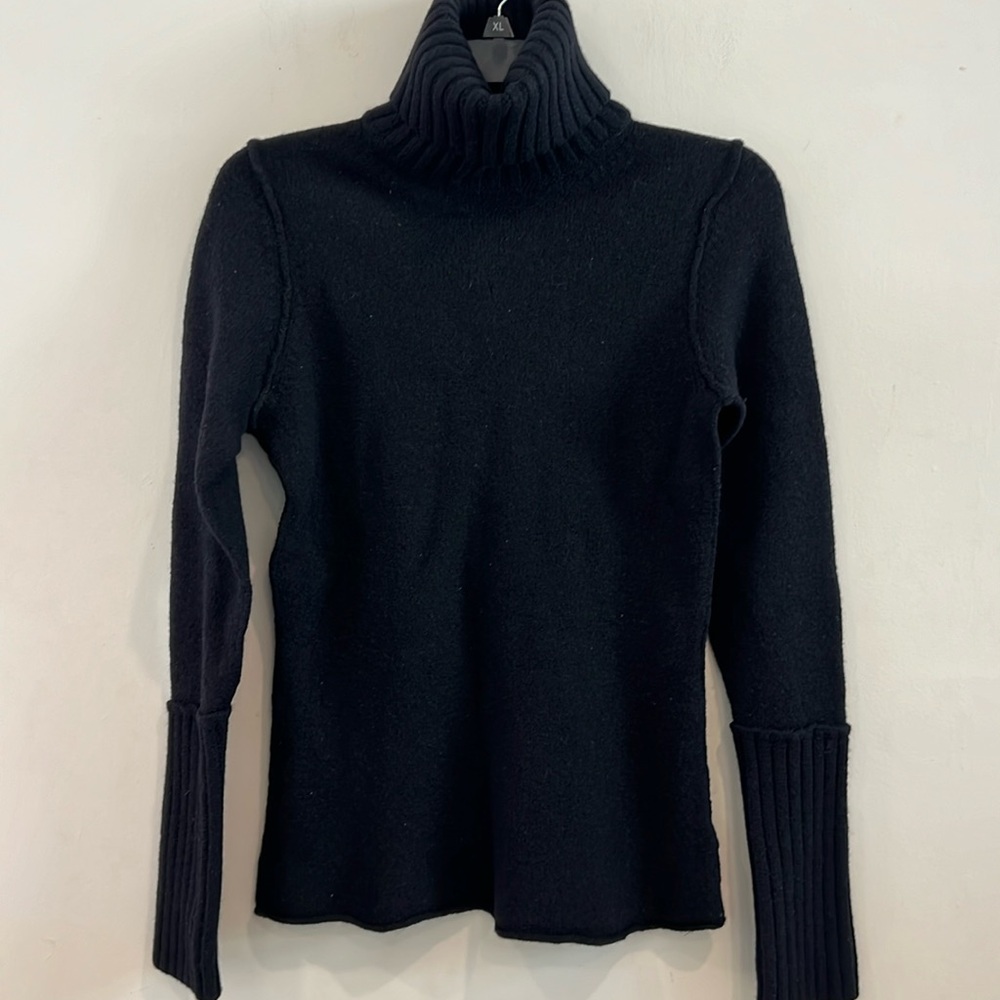 Banana Republic Extra Fine Italian Merino Black Sweater Size L - Picture 1 of 4